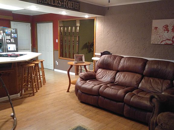 5th image of 1017 Josephine St