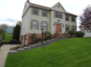 129 Glenbrook Dr, Cranberry Township, PA 16066
