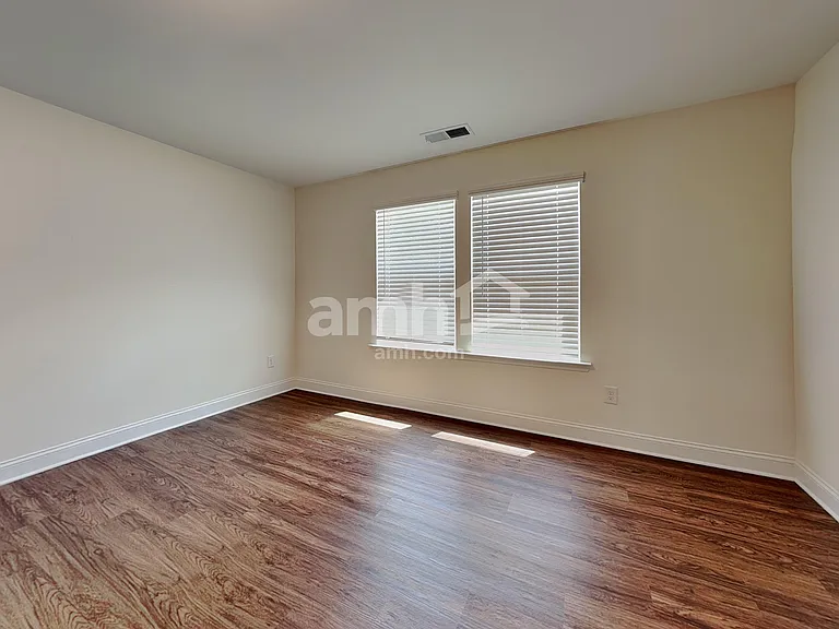 165 Stowe Rd — Photo 18
