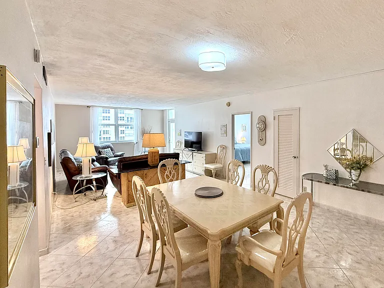 4250 Galt Ocean Dr #14T — Photo 34