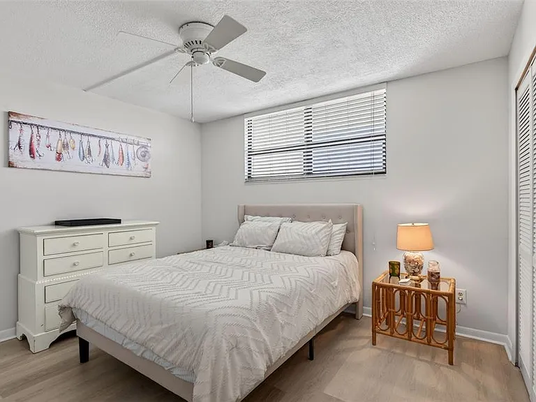 300 Woodette Dr #404B — Photo 23