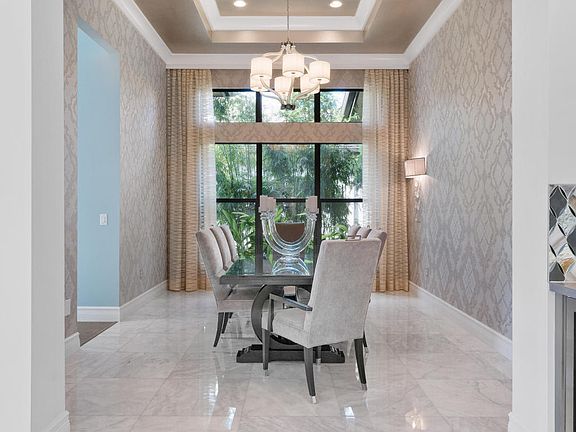 5th image of 16817 Pierre Cir