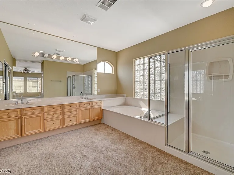 9462 Castillana Ct — Photo 38