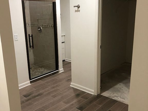 3rd image of 6011 N 48th St