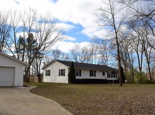6153 E Territorial Rd, Pleasant Lake, MI 49272