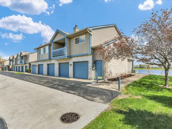 2402 Windward Blvd Unit 209, Champaign, IL 61821