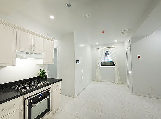 1st image of 78 Herkimer St APT 102