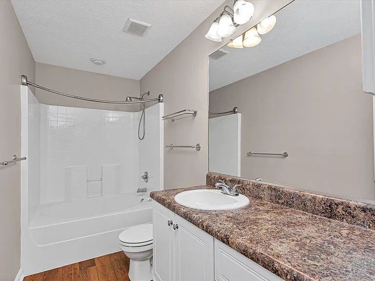 2678 York Dr — Photo 12