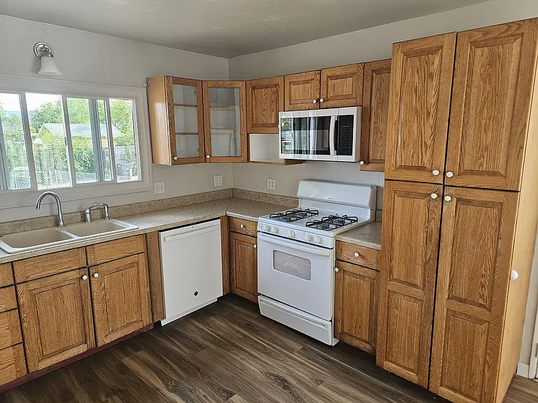 2015 Elm Ave #A — Photo 15