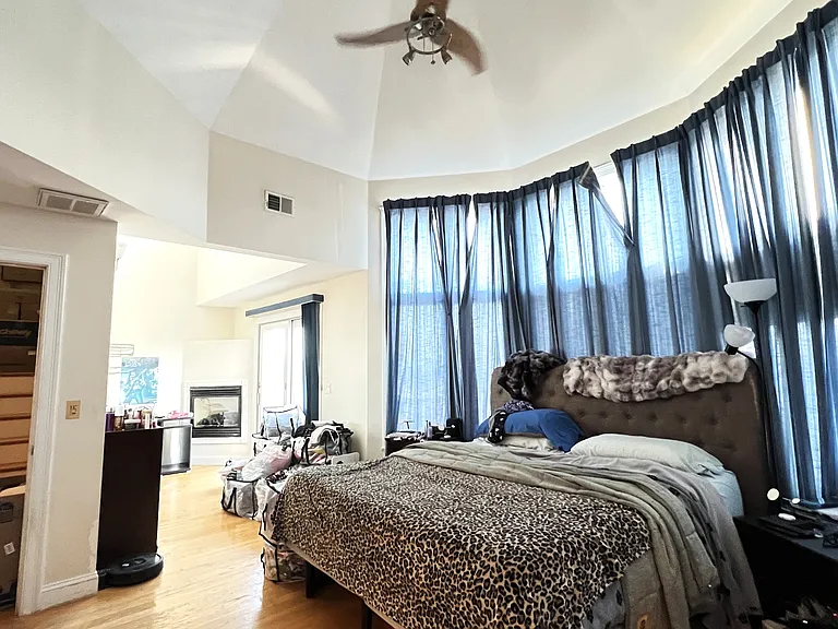 170 Cliff Ave — Photo 6
