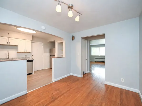 203 Loraine Ave APT 4, Cincinnati, OH 45220