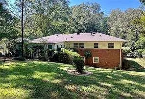 2560 Wood Valley Dr — Photo 16