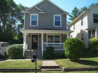 3073 Moss St, Keego Harbor, MI 48320