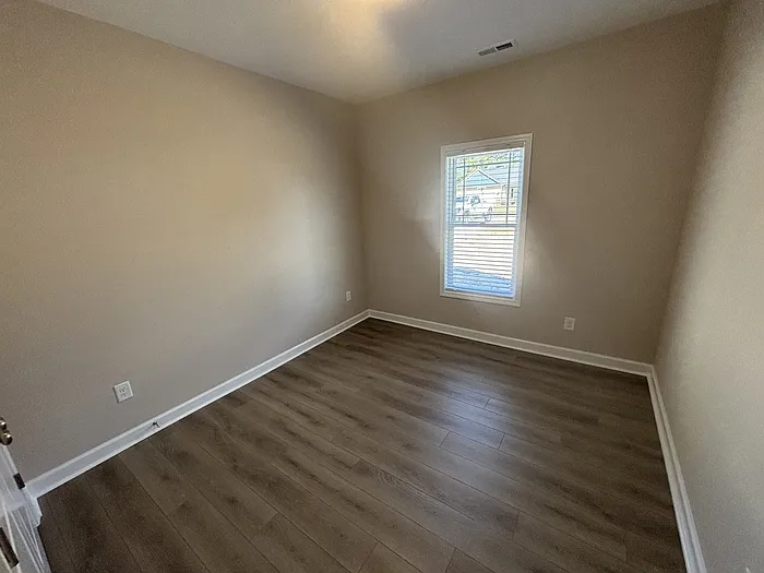 103 Godwin Dr — Photo 12
