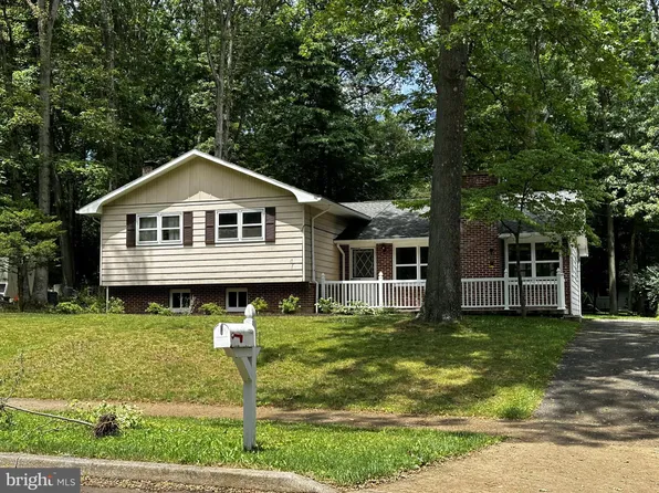 733 Devonshire Dr, State College, PA 16803