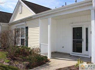 584 Skylark Dr, Monroe Township, NJ 08831