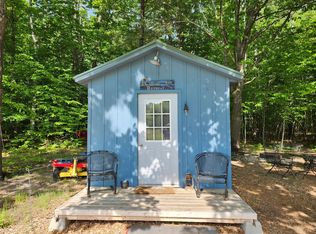 1440 Cook Rd, Indian River, MI 49749