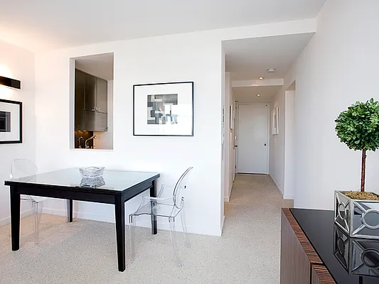 Sold by Sotheby's International Realty | media 8