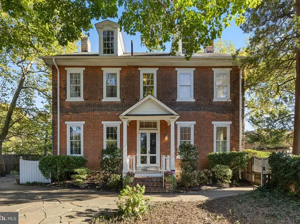 608 Highland Ave, Palmyra, NJ 08065