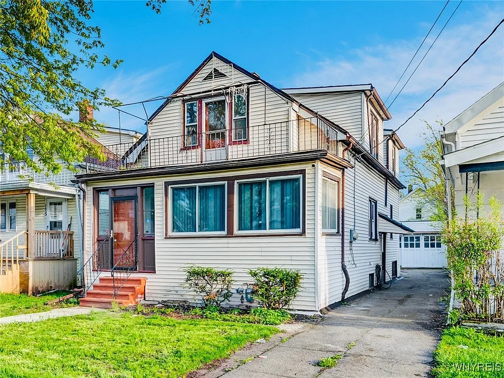 171 Davidson Ave photo 1