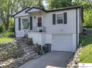 6330 Spaulding St, Omaha, NE 68104