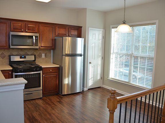 Large Kitchen with Stainless steel appliance and eat in nook and large Pantry