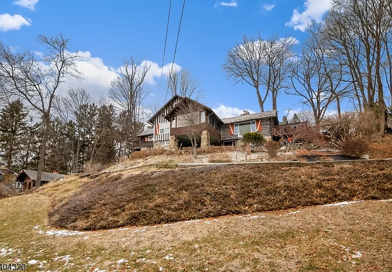 77 W Shore Trl — Photo 28