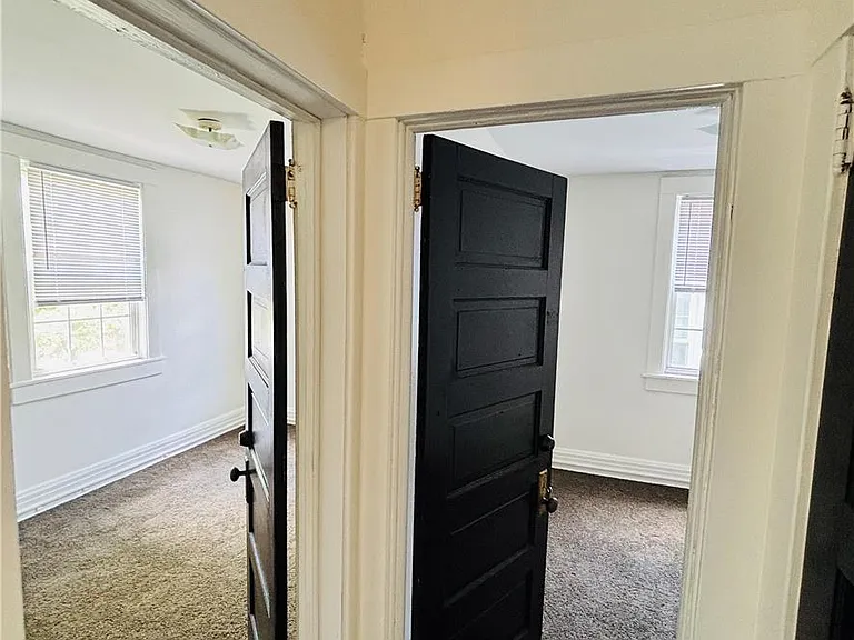 551 Park Pl — Photo 29