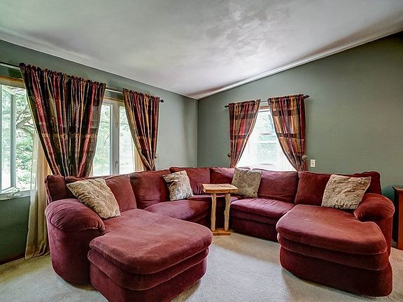 2nd image of 4113 N Woodhue Dr