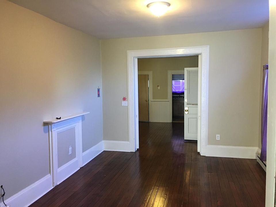 Living room With new carpeting