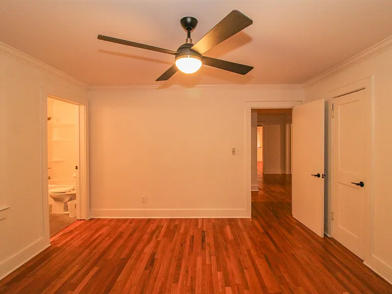 426 Rogers St — Photo 17