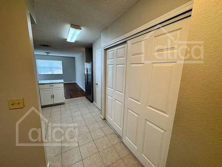 1147 Manitoba St — Photo 13