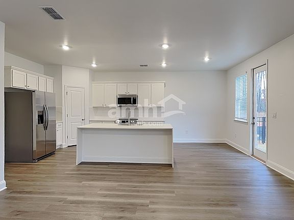 4th image of 1498 Aquamarine Dr