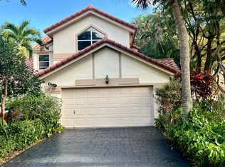 5153 Majorca Club Dr, Boca Raton, FL 33486