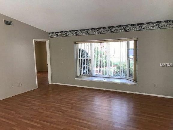5th image of 5711 Garden Lakes Majestic #51