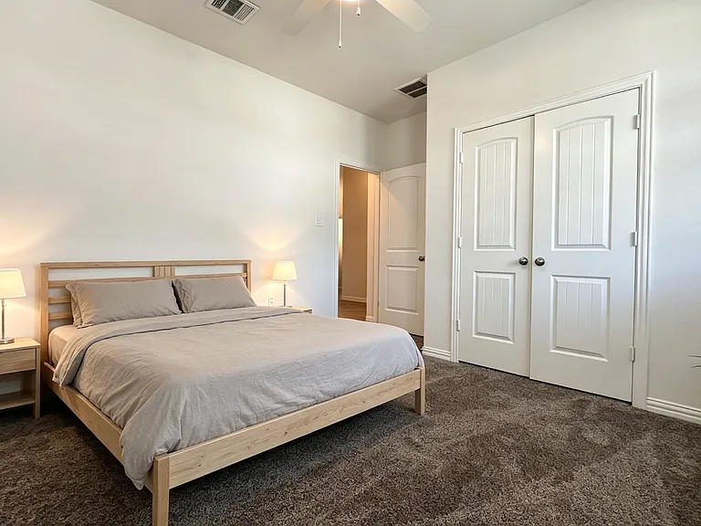 900 Slate Ln — Photo 9