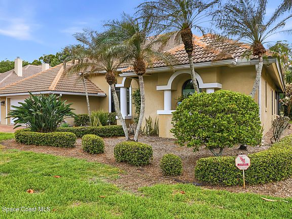 3rd image of 786 Florencia Cir