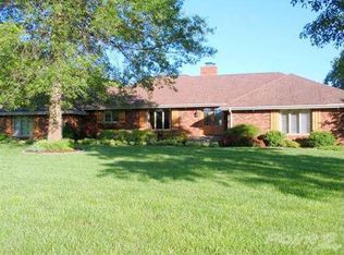 2453 Equine Valley Rd, Nixa, MO 65714