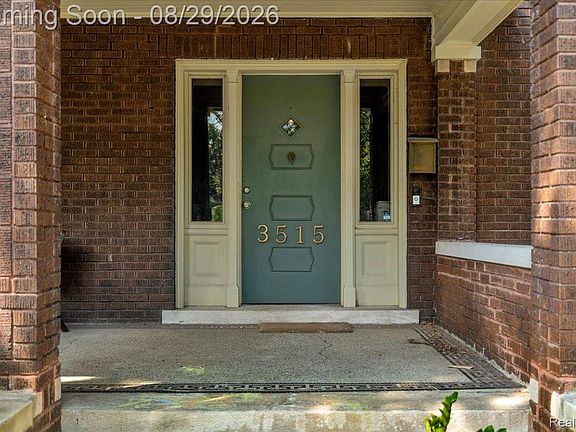 3rd image of 3515 Burns St