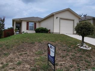 5874 Wildcat Cyn, San Antonio, TX 78252