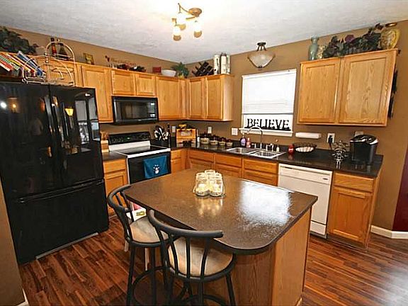 3rd image of 5157 Yorkbend Ct