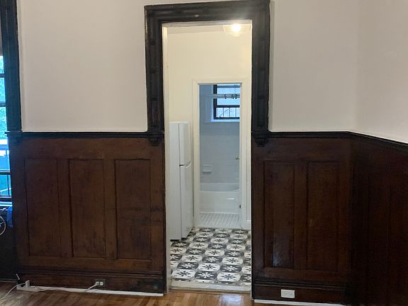 5th image of 735 Saint Nicholas Ave APT 2R