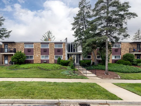 1320 Lore Ln #2-201, Lombard, IL 60148