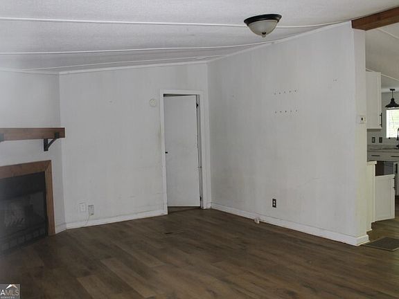 4th image of 163 Sanders Rd