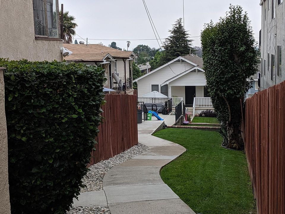 Gated area, ample yard space