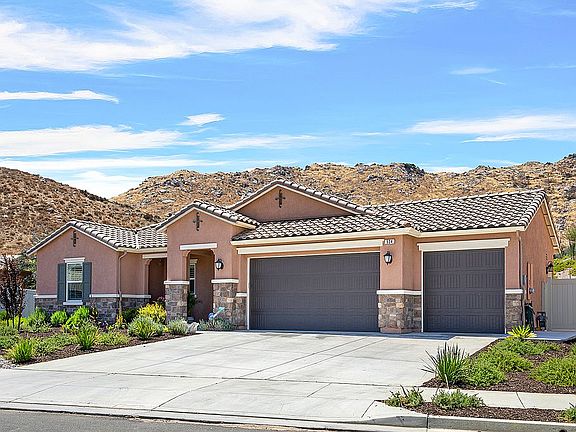 3rd image of 524 Alawaaka Cir