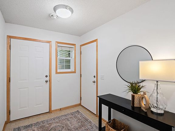 4th image of 4980 Garland Ct N APT G