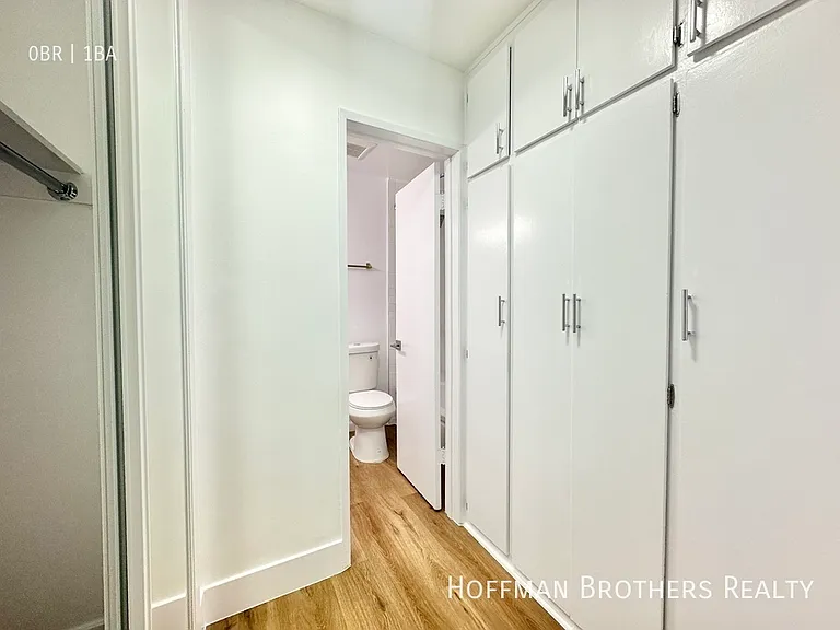 5111 Harold Way #205 — Photo 5