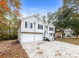 530 Dillon Dr, Douglasville, GA 30134