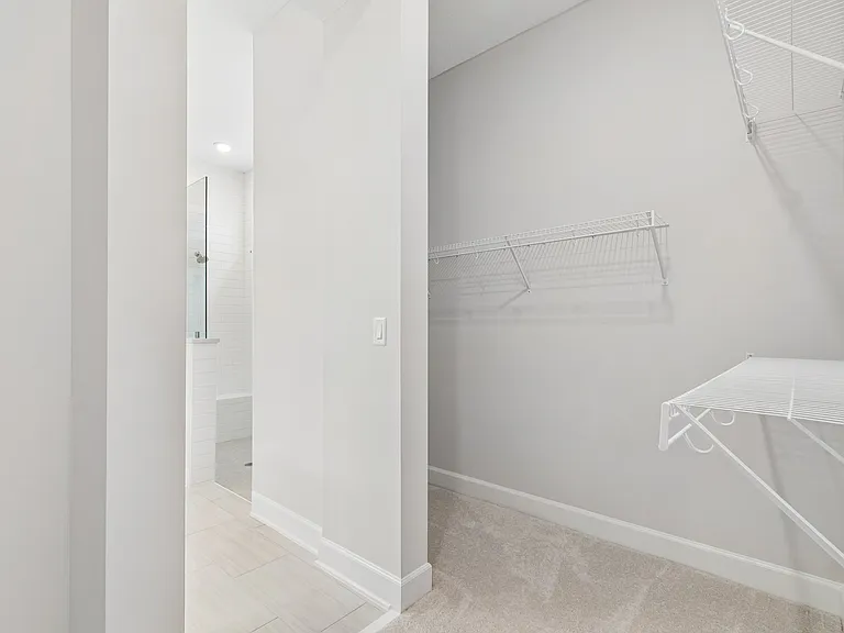 260 Sutton Dr — Photo 11